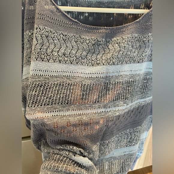 Sweater - Picture 2 of 3